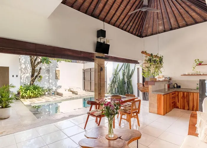 Villa Cozy 2bdr In , Pool,800m