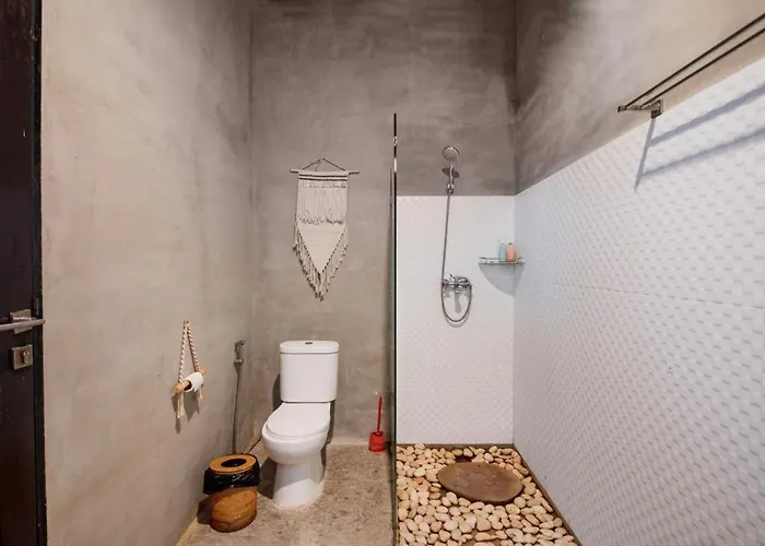 Cozy 2bdr In , Pool,800m *